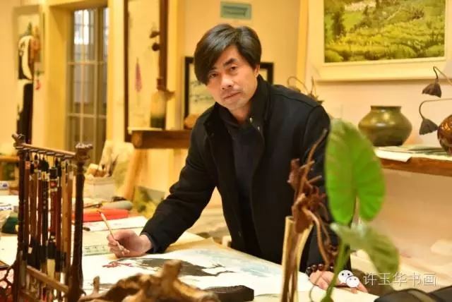 执着而行，丹心于油彩中的光芒——许玉华的风景写生_油画天地_江西艺术资讯网